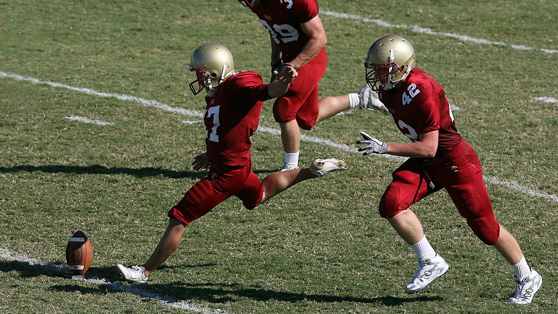 王皓统治全场，英格兰队力克波兰队，一场定义时代的胜利